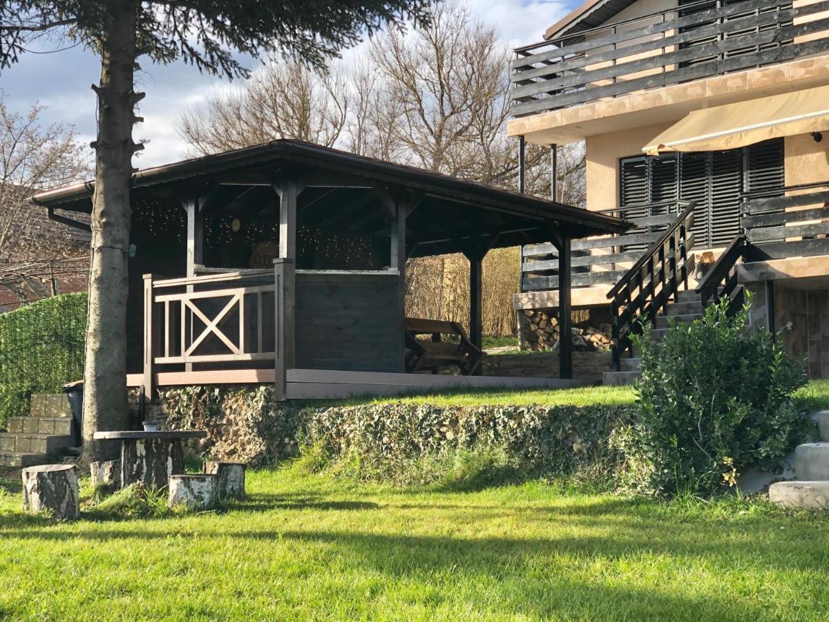 Къща за гости Вила Теkето I Family Guest House Villa Teketo Nikolovo Екстер'єр фото