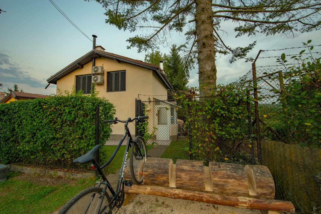 Къща за гости Вила Теkето I Family Guest House Villa Teketo Nikolovo Екстер'єр фото